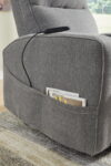 70458aff-d705-4c7f-a857-6edc244434c6